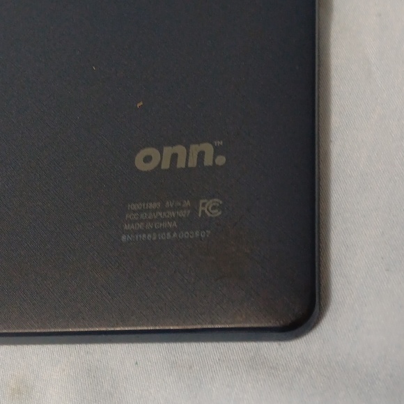 Tablet Bundle **AS IS--FOR PARTS OR REPAIR ONLY** (5 PCS) - Picture 3 of 7